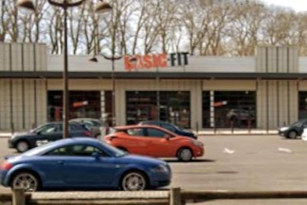 Logement Cosy - Proche Du Prado Bourges Eksteriør bilde